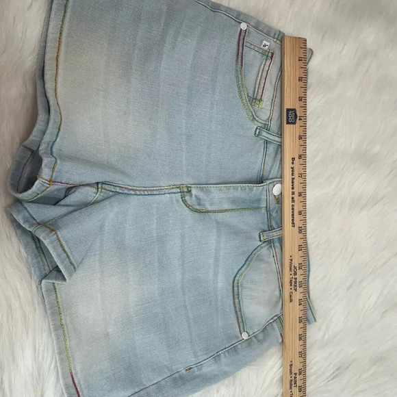 Judy Blue Mid-Rise Rainbow Thread Women's Shorts Size Large Summer Trendy - Picture 7 of 14